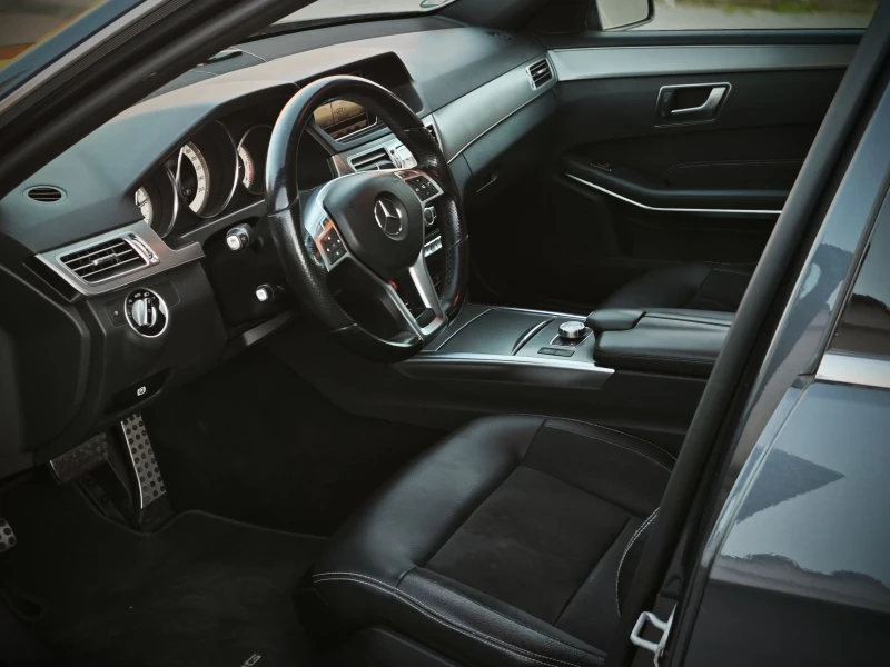 Mercedes-Benz E 350 AMG/Сменени Вериги/Подгрев/Задно/На Пружини, снимка 9 - Автомобили и джипове - 52900999