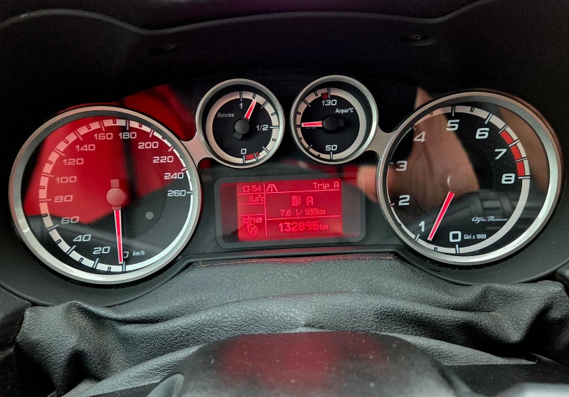 Alfa Romeo MiTo Tjet 155, снимка 15 - Автомобили и джипове - 52654164