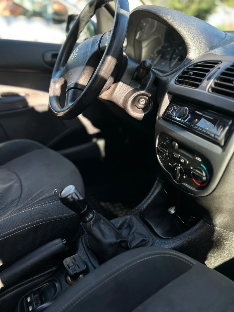 Peugeot 206, снимка 9 - Автомобили и джипове - 52774819