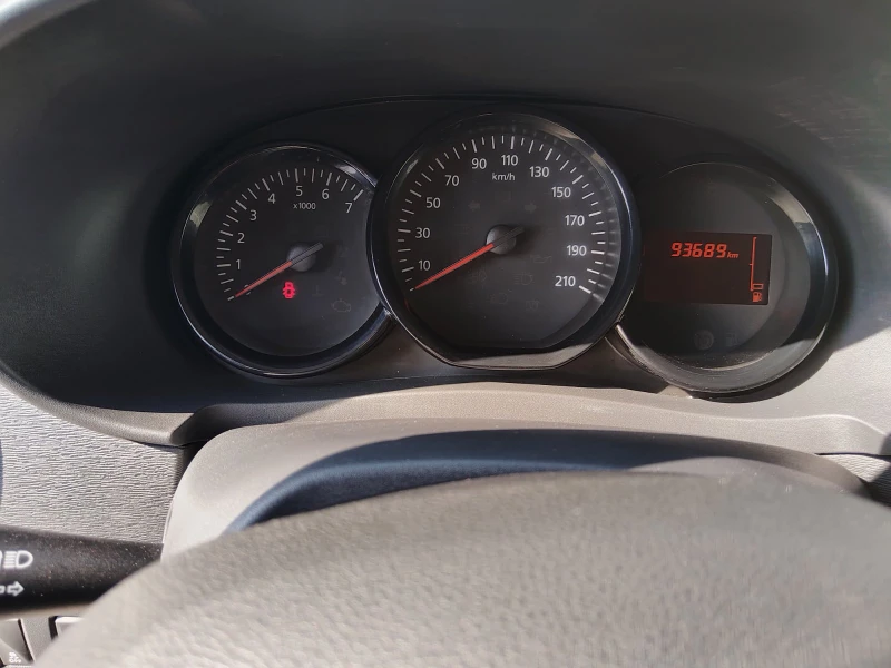 Dacia Dokker 1.6 Sce, снимка 10 - Автомобили и джипове - 53437689