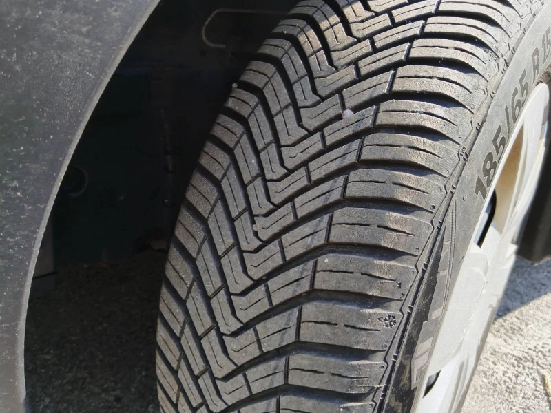 Dacia Dokker 1.6 Sce, снимка 13 - Автомобили и джипове - 53437689