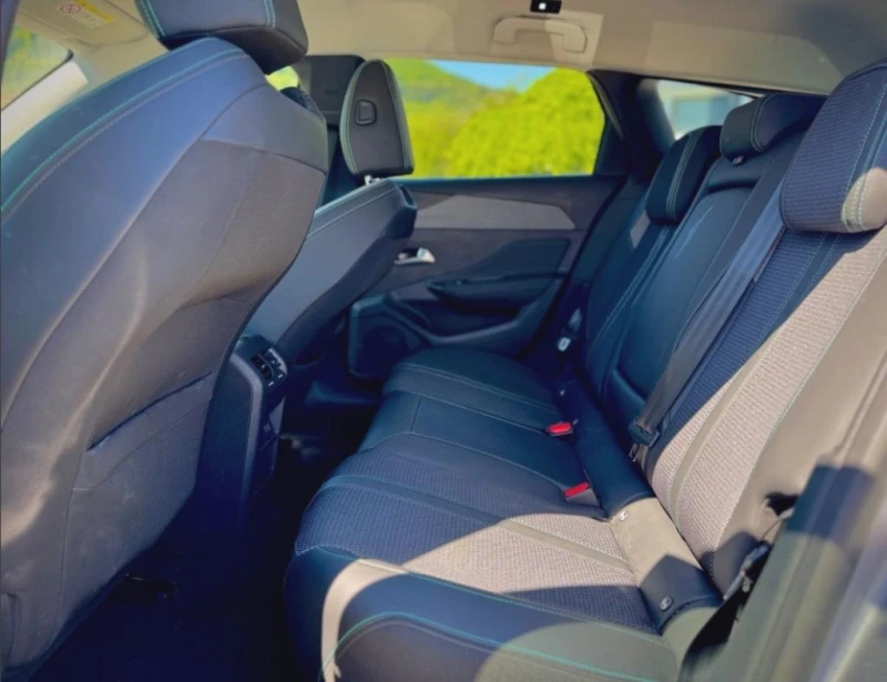 Peugeot 308 HYBRID* 360CAM* LED* CARPLAY* , снимка 12 - Автомобили и джипове - 53519040