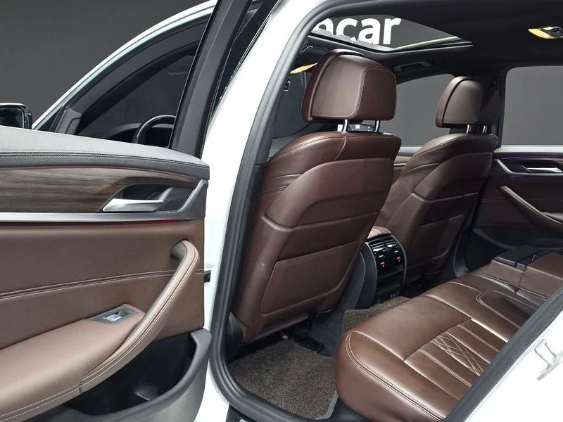 BMW 523 523d M Sport| 190к.с., снимка 11 - Автомобили и джипове - 56159770