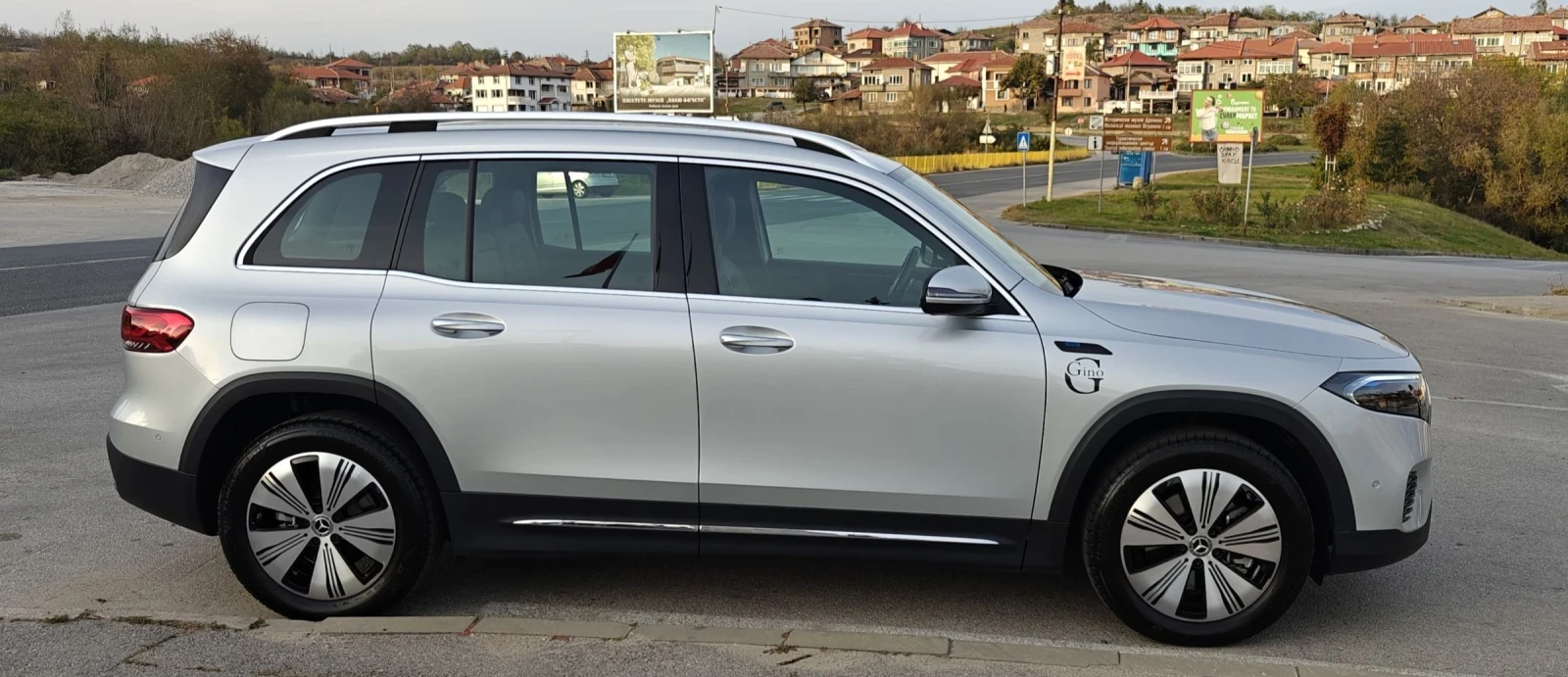 Mercedes-Benz EQB 300 4MATIC/AWD/Keyless - изображение 4