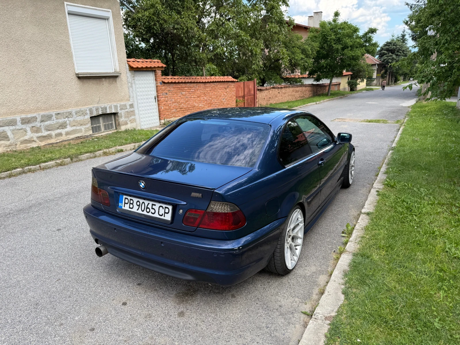 BMW 330  - изображение 2
