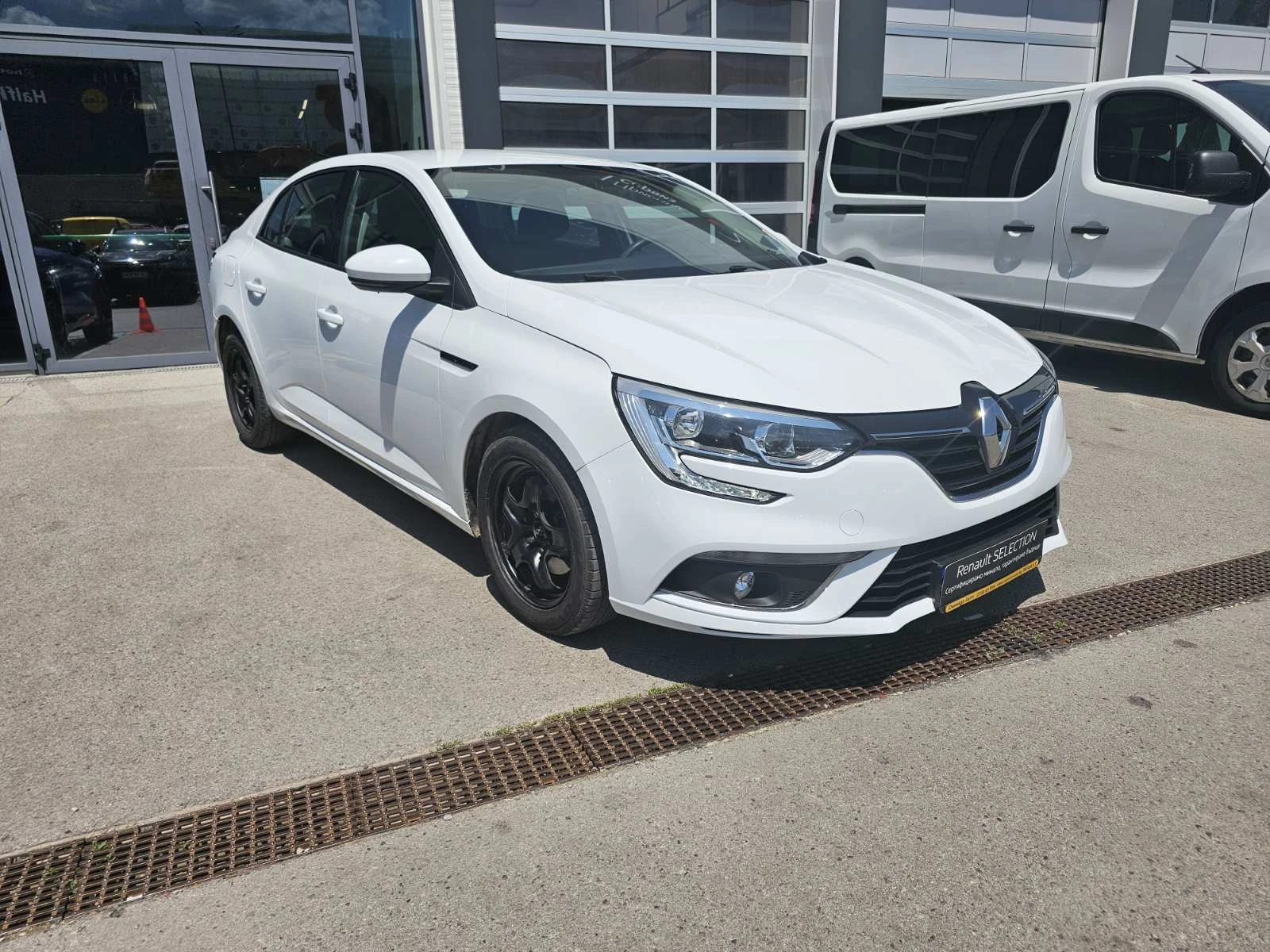 Renault Megane 1.3 TCe 115 - изображение 2