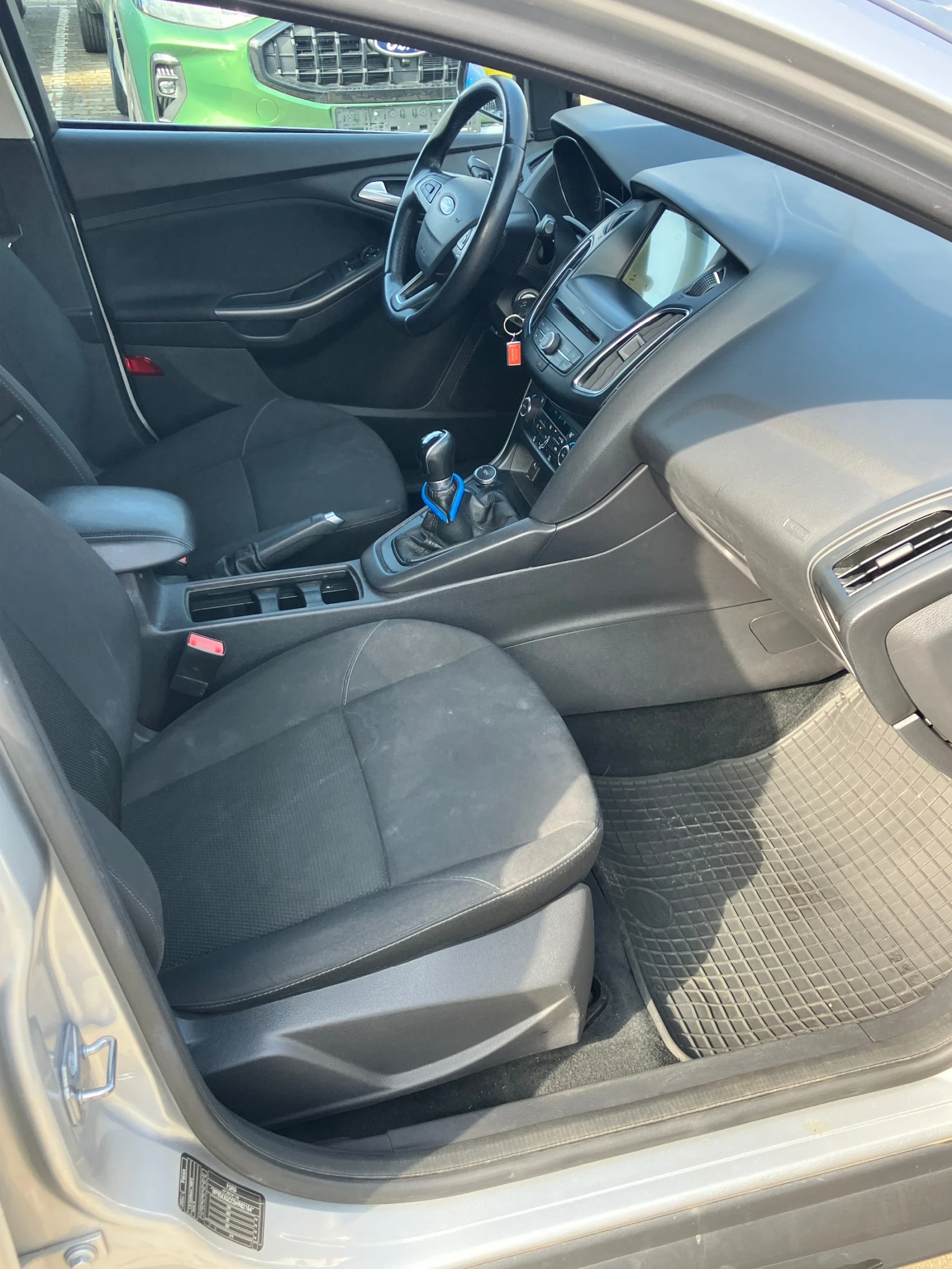 Ford Focus 100к.с/Екобууст/99000км/Гаранция - изображение 10