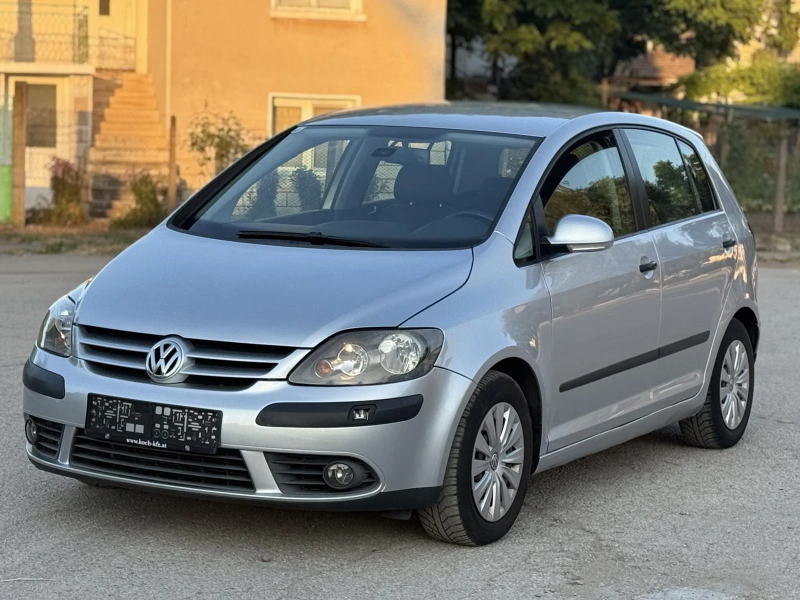 VW Golf Plus 2.0TDI - изображение 3