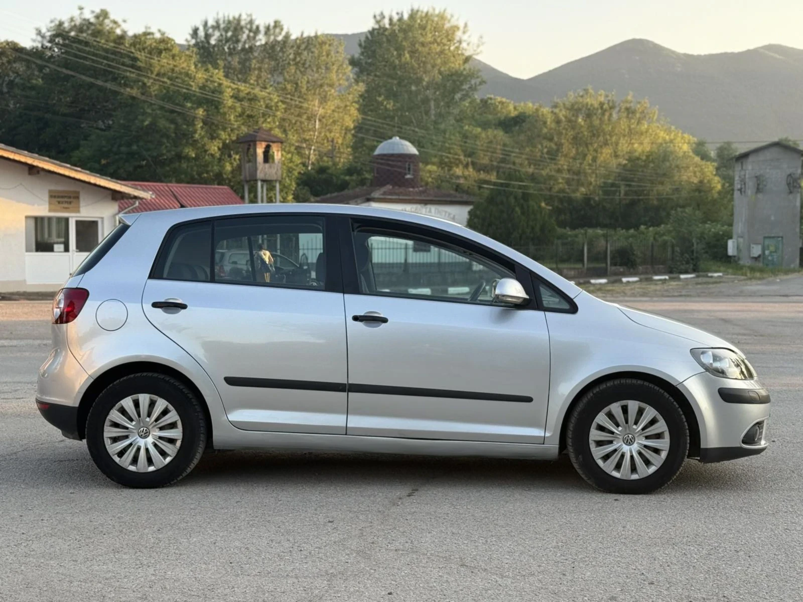 VW Golf Plus 2.0TDI - изображение 5