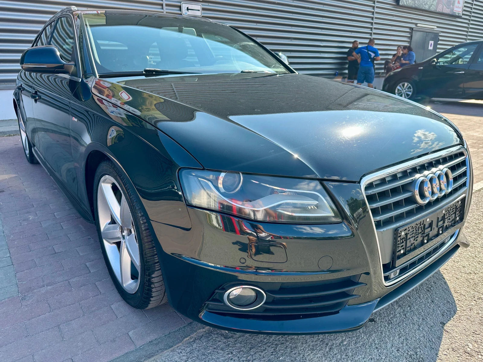 Audi A4 2.0 TDI 2xSline - изображение 2