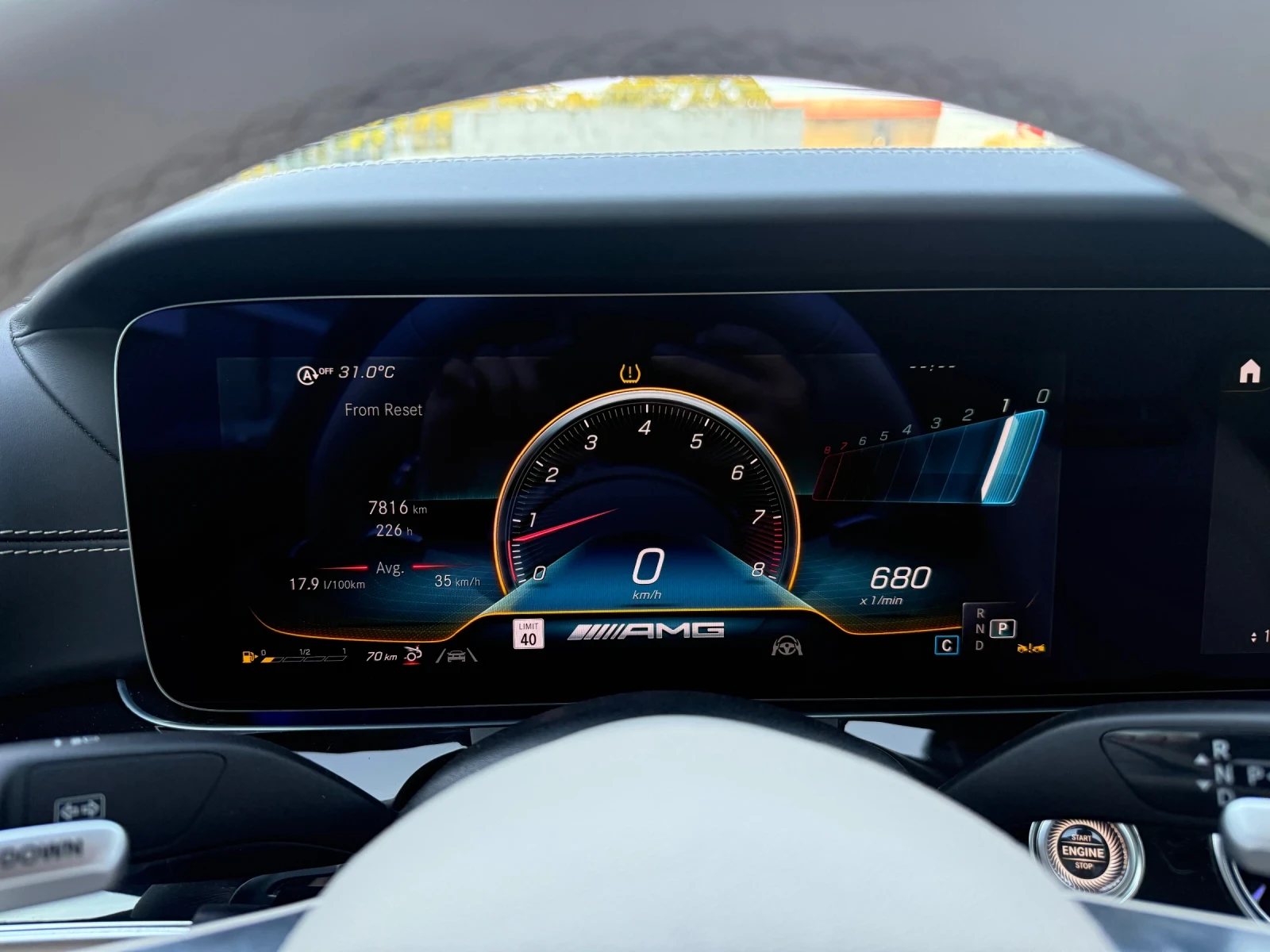 Mercedes-Benz AMG GT 63S* 2024г* 7800km* УНИКАТ - изображение 10