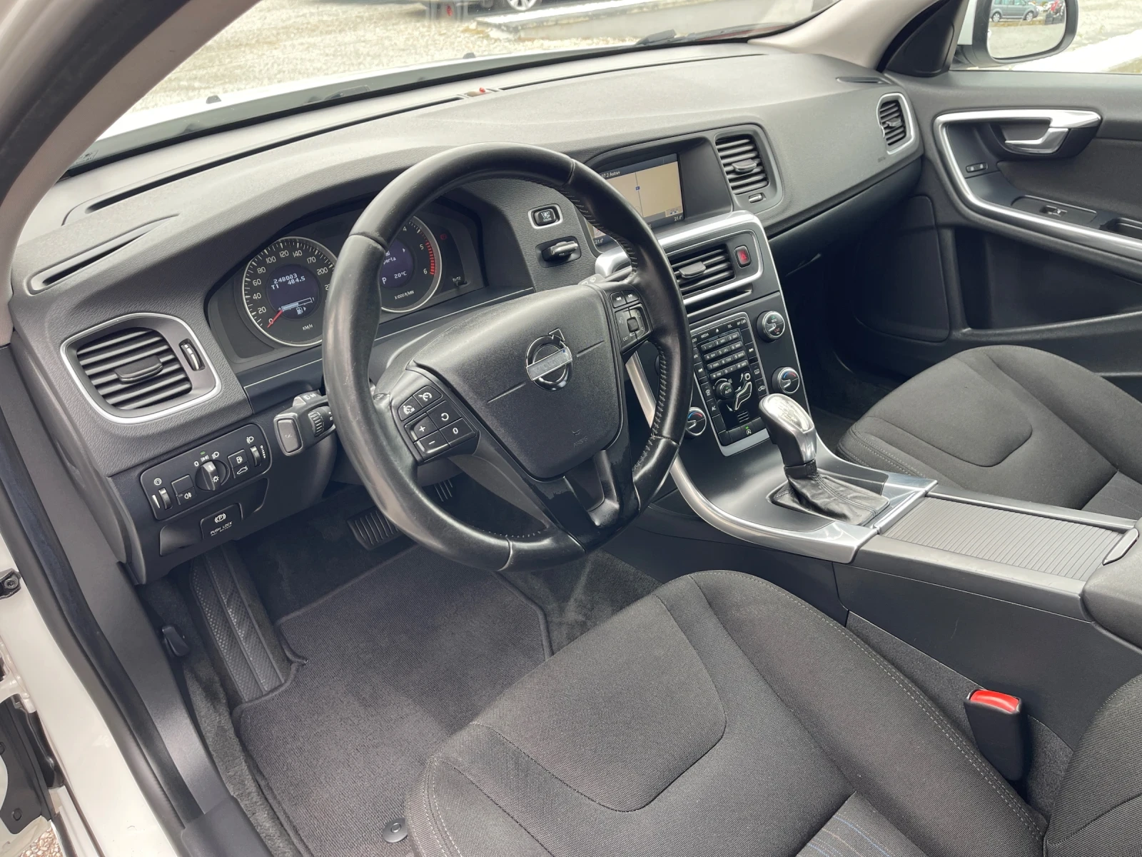 Volvo V60 Summum! Eco drive!! 2.0D3!!! - изображение 8