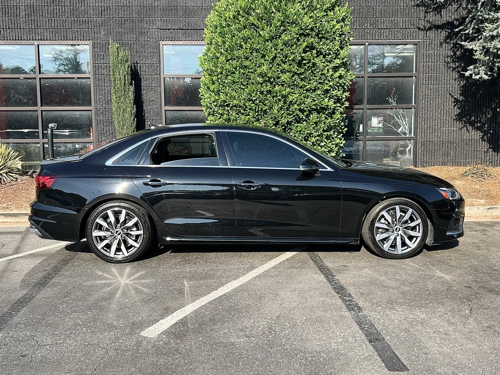 Audi A4 MATRIX* DISTRONIK* LANE ASSIST* 360* KEYLESS* DIGI - изображение 4