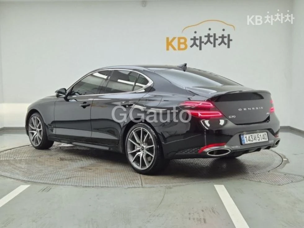 Genesis G70 2.5T AWD стандарт ЛИЗИНГ БЕЗ ПЪРВОНАЧАЛНА ВНОСКА - изображение 3