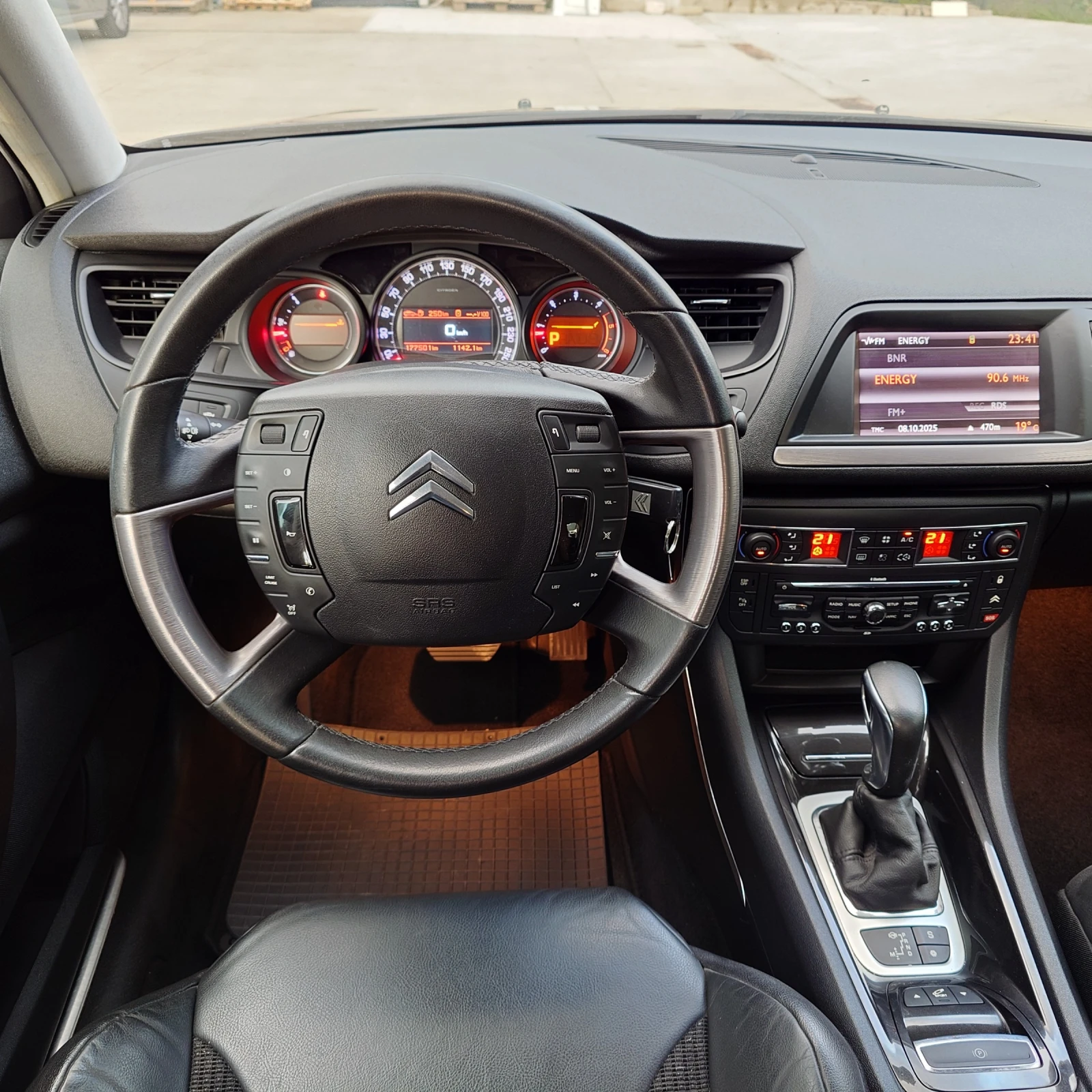 Citroen C5 2.2HDI 204  - изображение 10