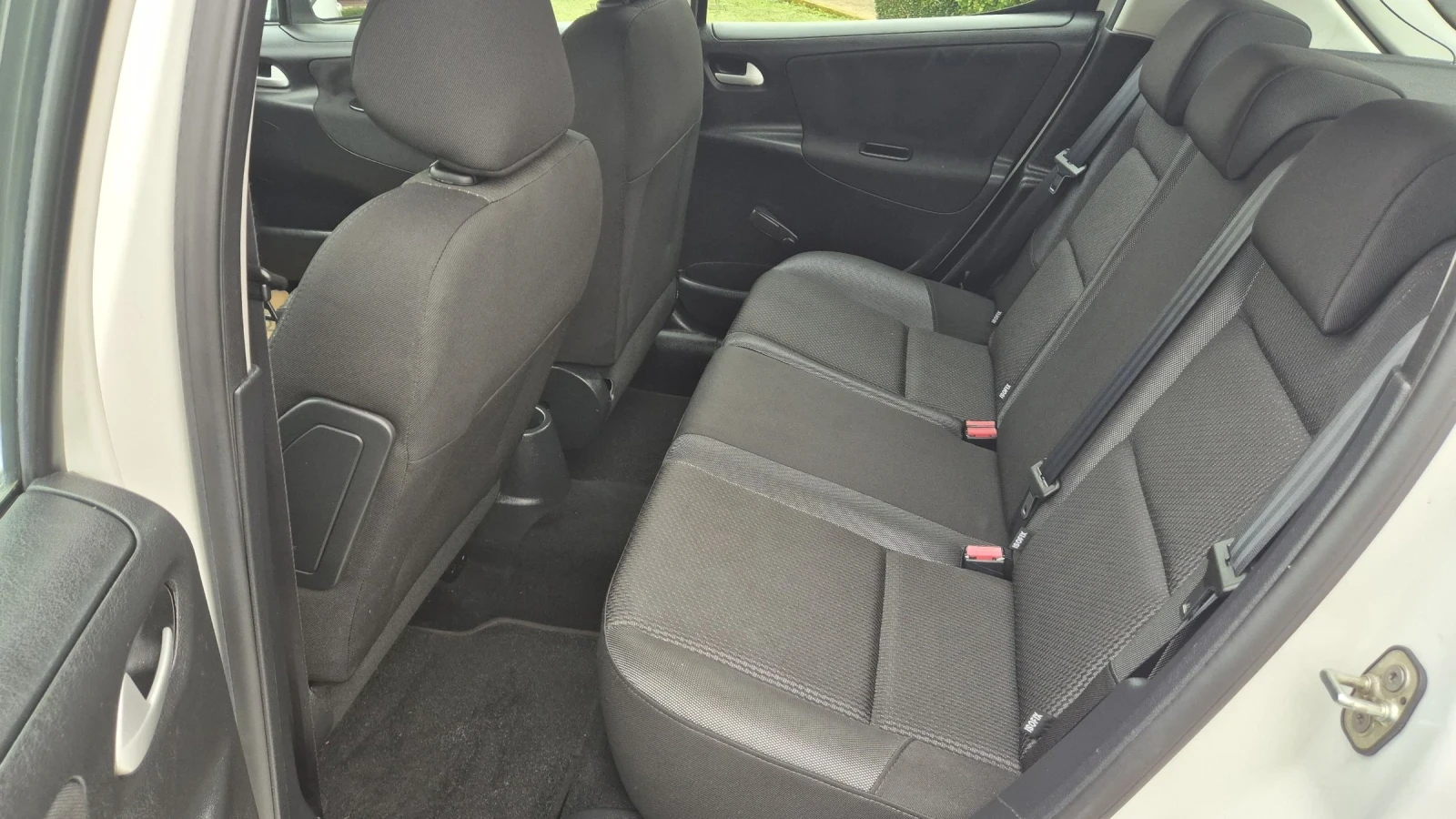 Peugeot 207 1.4/ 73.. | Mobile.bg   13