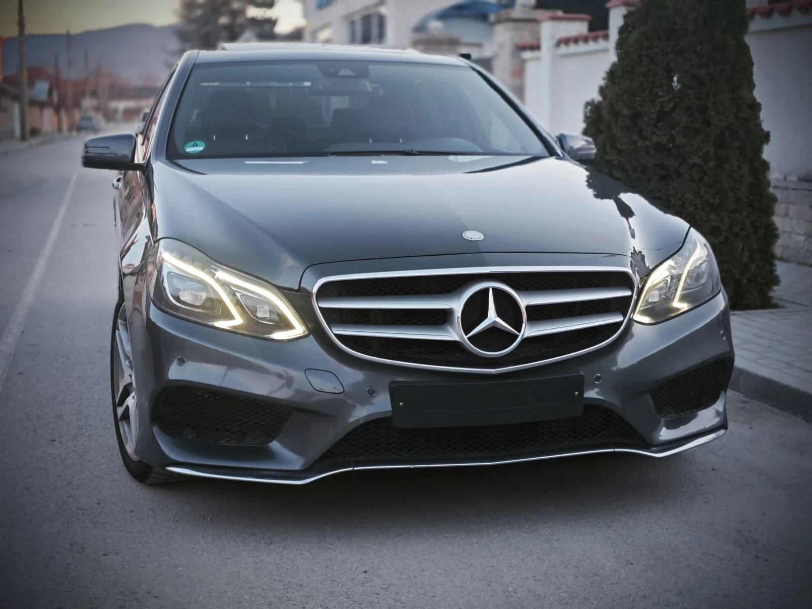 Mercedes-Benz E 350 AMG/Сменени Вериги/Подгрев/Задно/На Пружини, снимка 4 - Автомобили и джипове - 52900999