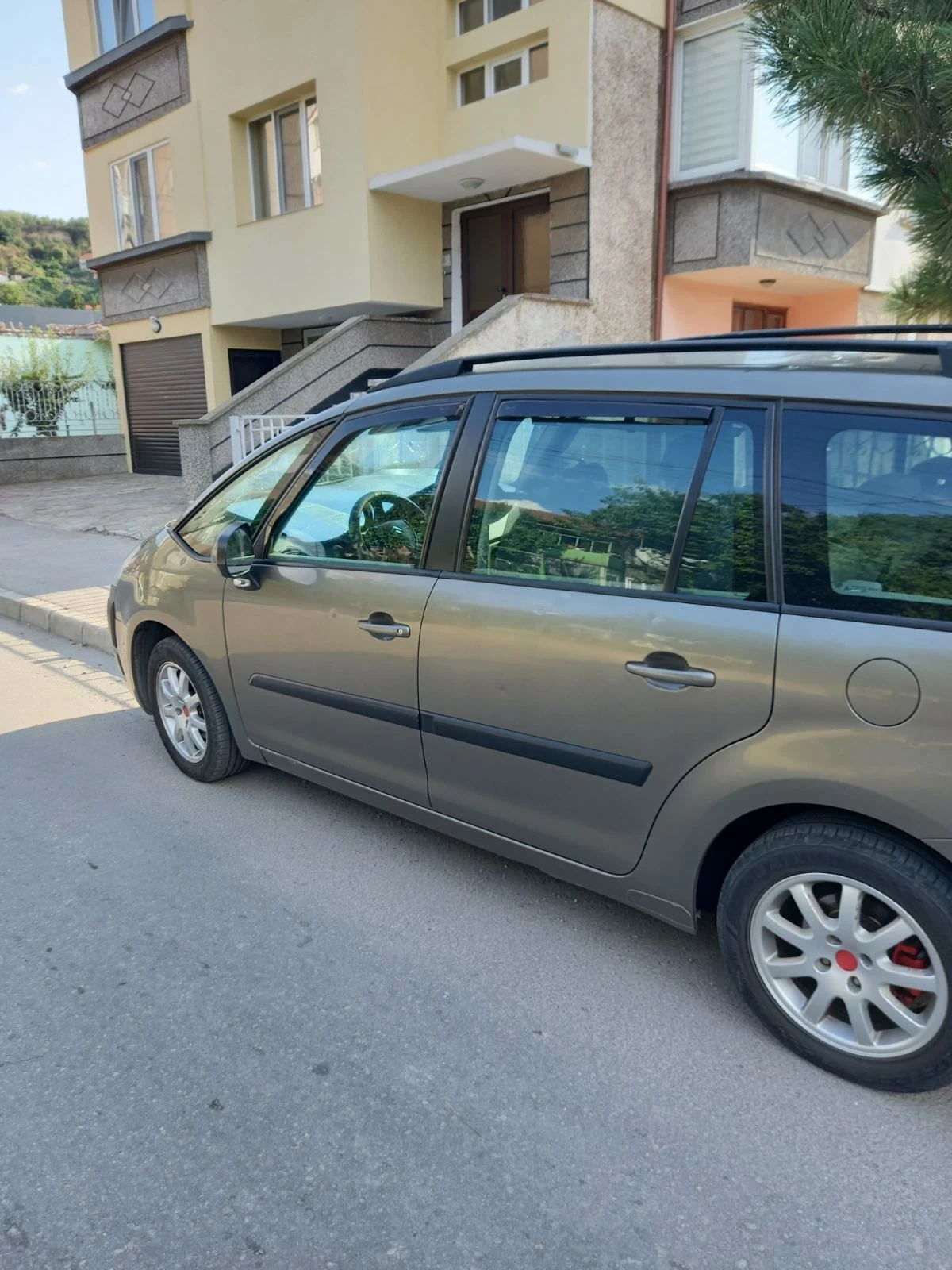 Citroen C4 Picasso 1, 6hdi - изображение 4