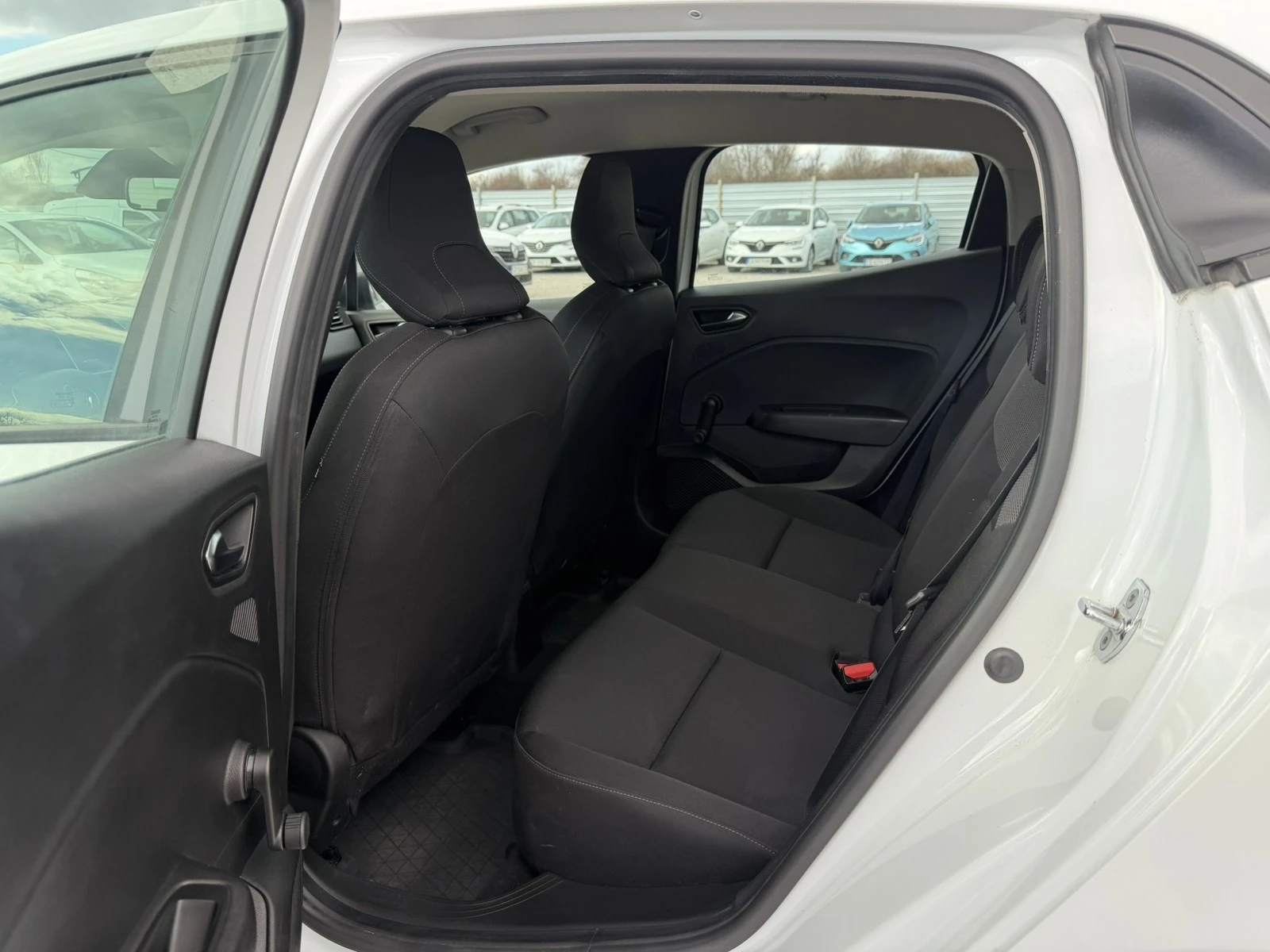 Renault Clio 1.0TCe 92k.c. | Mobile.bg � ����������� 12