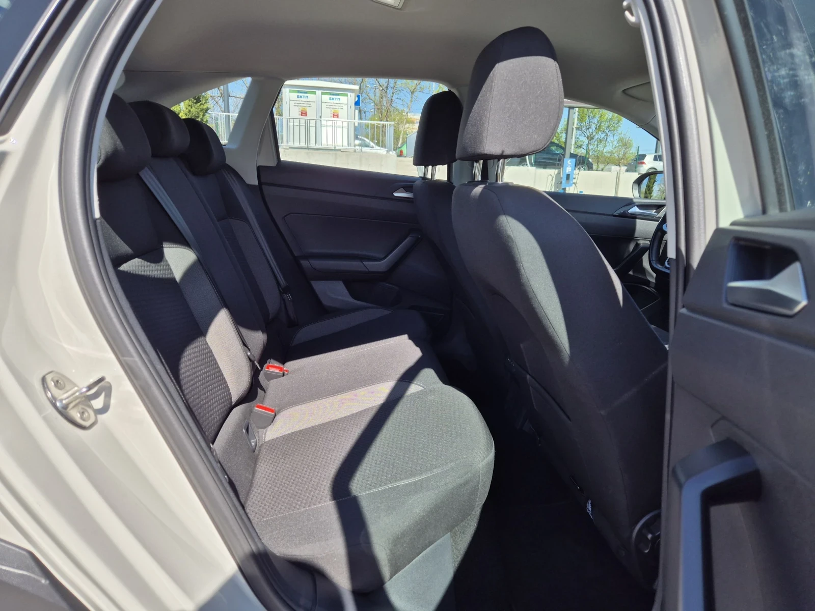 VW Taigo АВТОМАТ!!! 2023г 61000км!!!, снимка 14 - Автомобили и джипове - 54311003