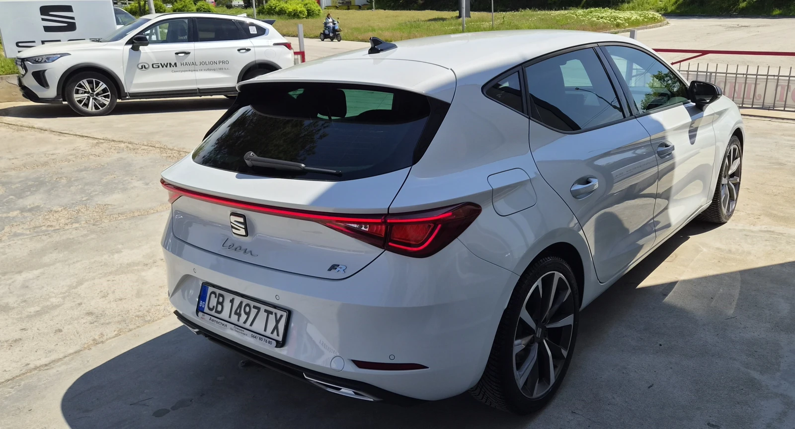 Seat Leon 73хил. км. FR 2023г. БЕНЗИН 150 к.с., снимка 4 - Автомобили и джипове - 54461484