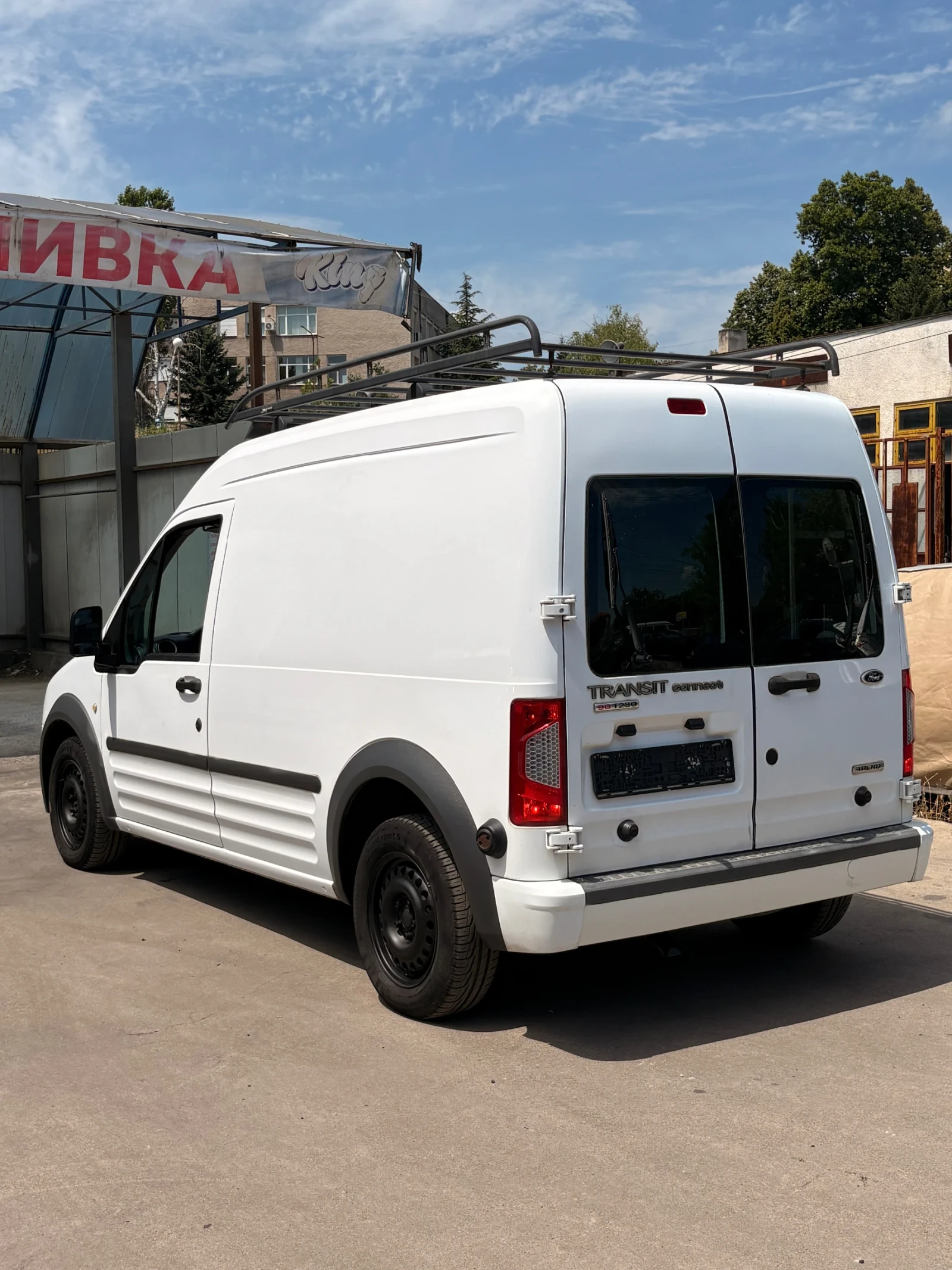 Ford Tourneo Connect, снимка 4 - Автомобили и джипове - 55123971