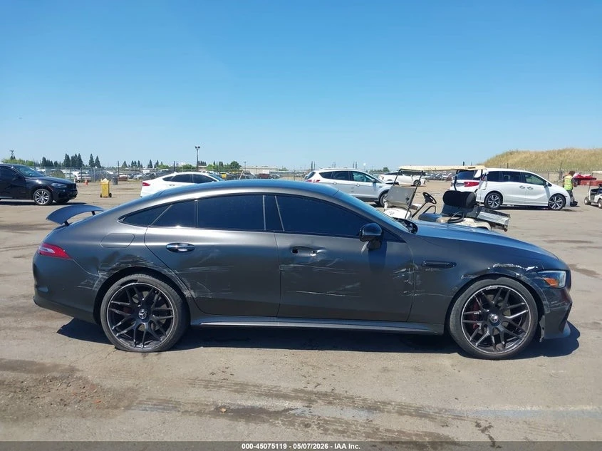 Mercedes-Benz AMG GT 43AMG 4-DOOR COUPE Автокредит Цена до България, снимка 8 - Автомобили и джипове - 55145460