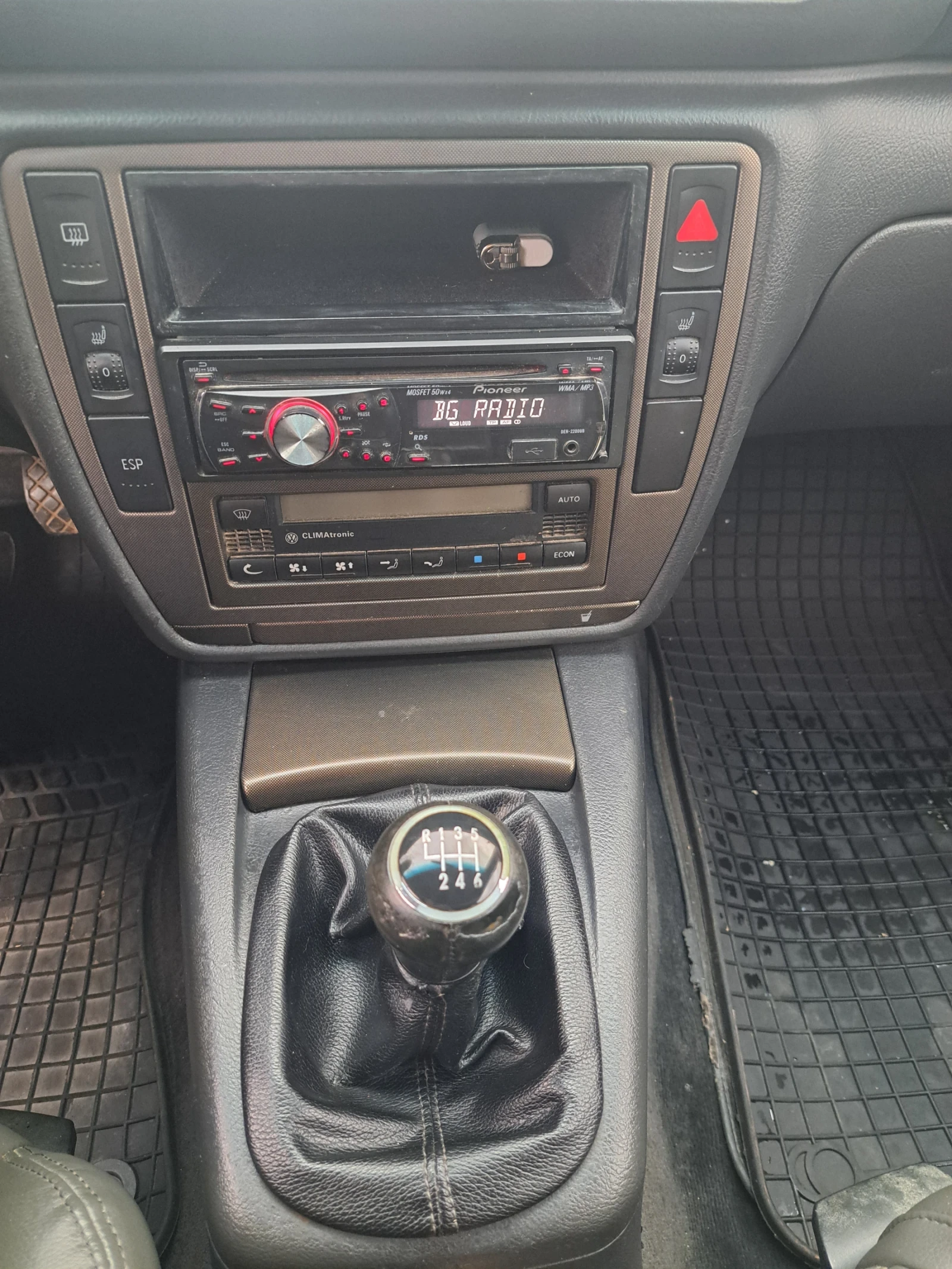 VW Passat 1.9, снимка 10 - Автомобили и джипове - 55154320