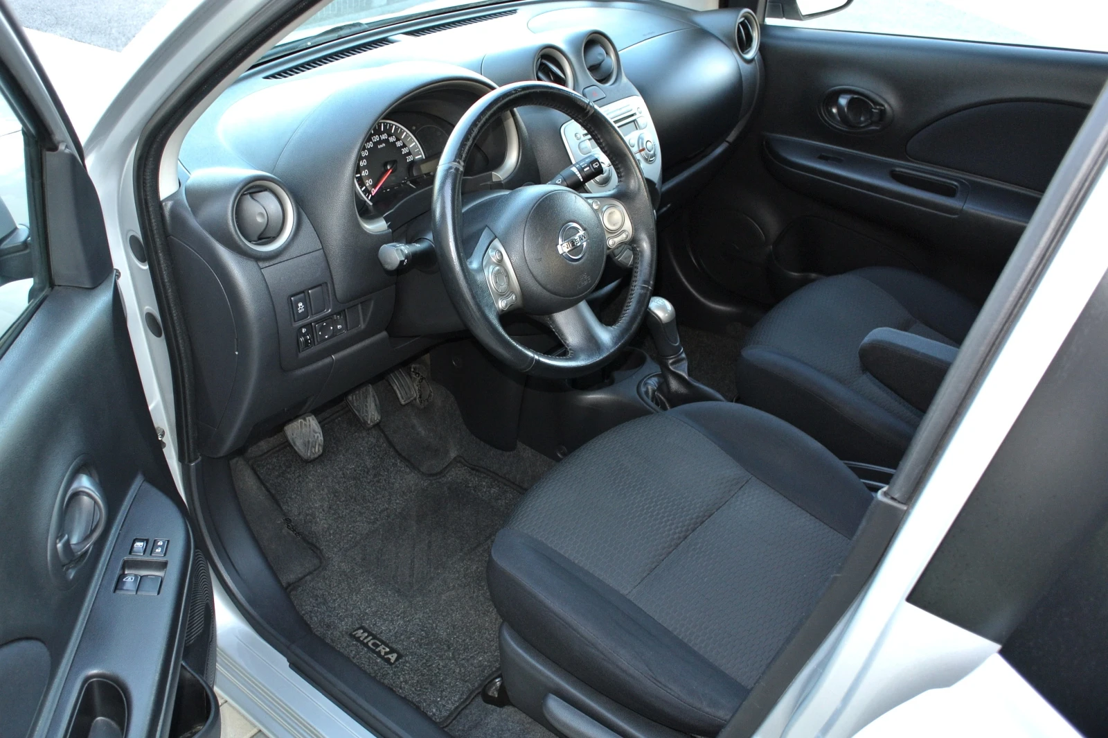Nissan Micra 1.2* КЛИМАТРОНИК* ЕВРО 5В* АВТОПИЛОТ* РЕГИСТРИРАН*, снимка 14 - Автомобили и джипове - 55534489