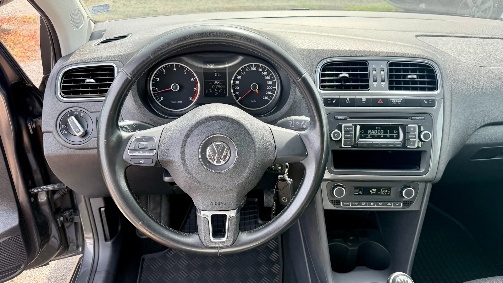 VW Polo 1.2Tsi 90�.�. ��������, ��, ���, LED, PDC | Mobile.bg � ����������� 15