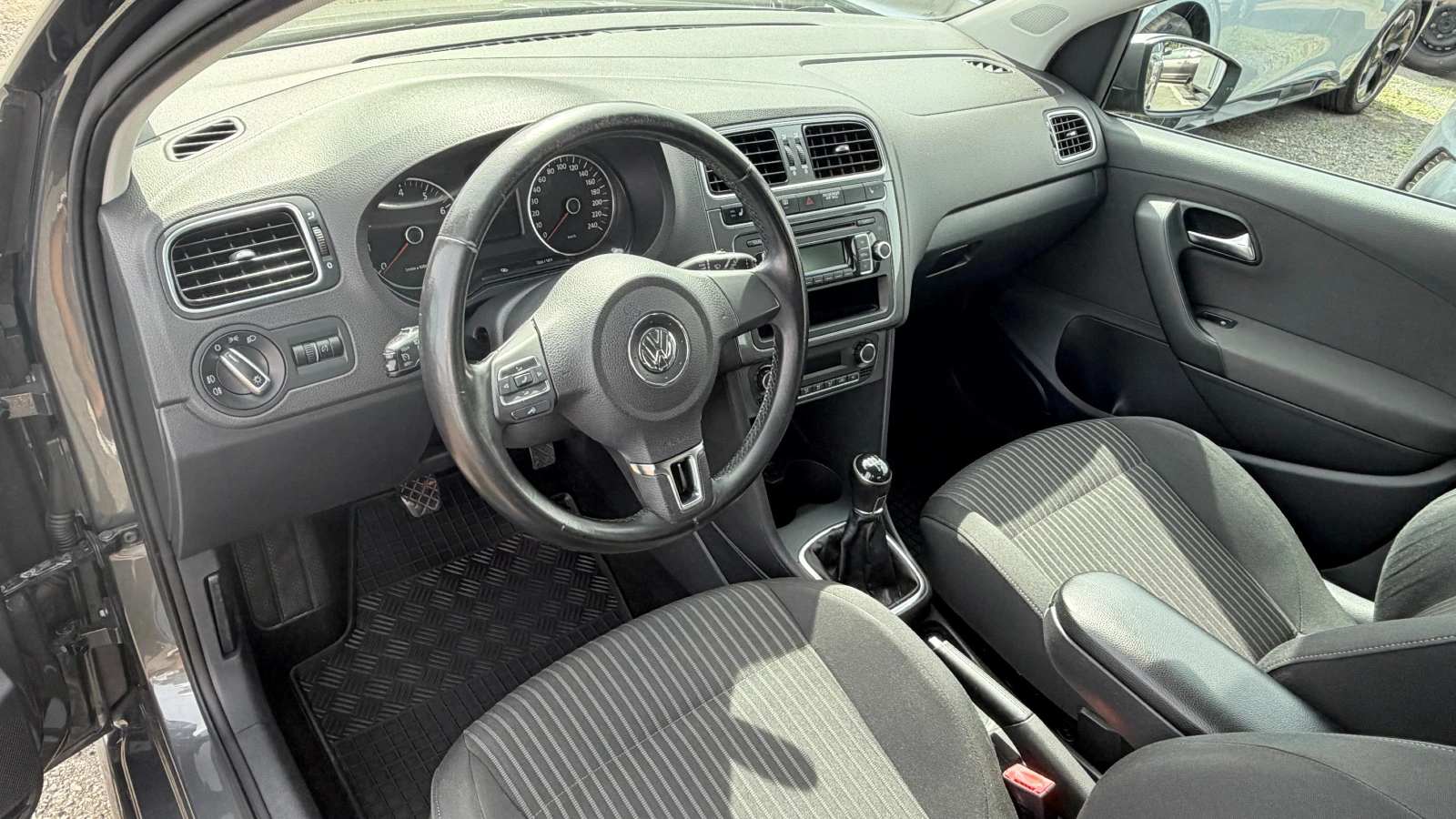 VW Polo 1.2Tsi 90�.�. ��������, ��, ���, LED, PDC | Mobile.bg � ����������� 10