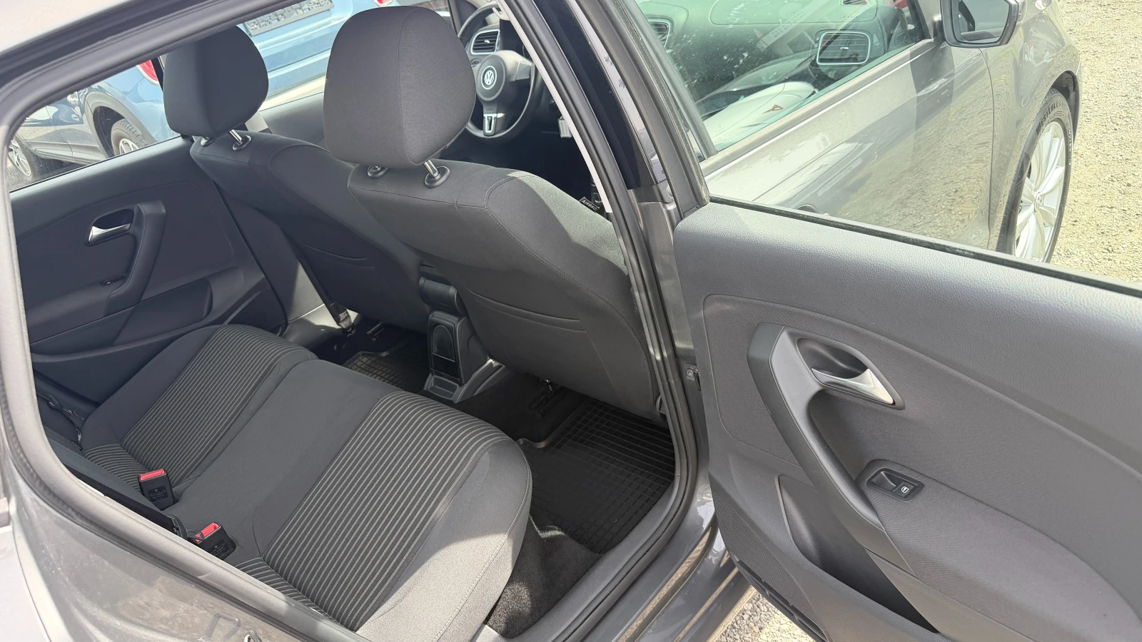 VW Polo 1.2Tsi 90�.�. ��������, ��, ���, LED, PDC | Mobile.bg � ����������� 13
