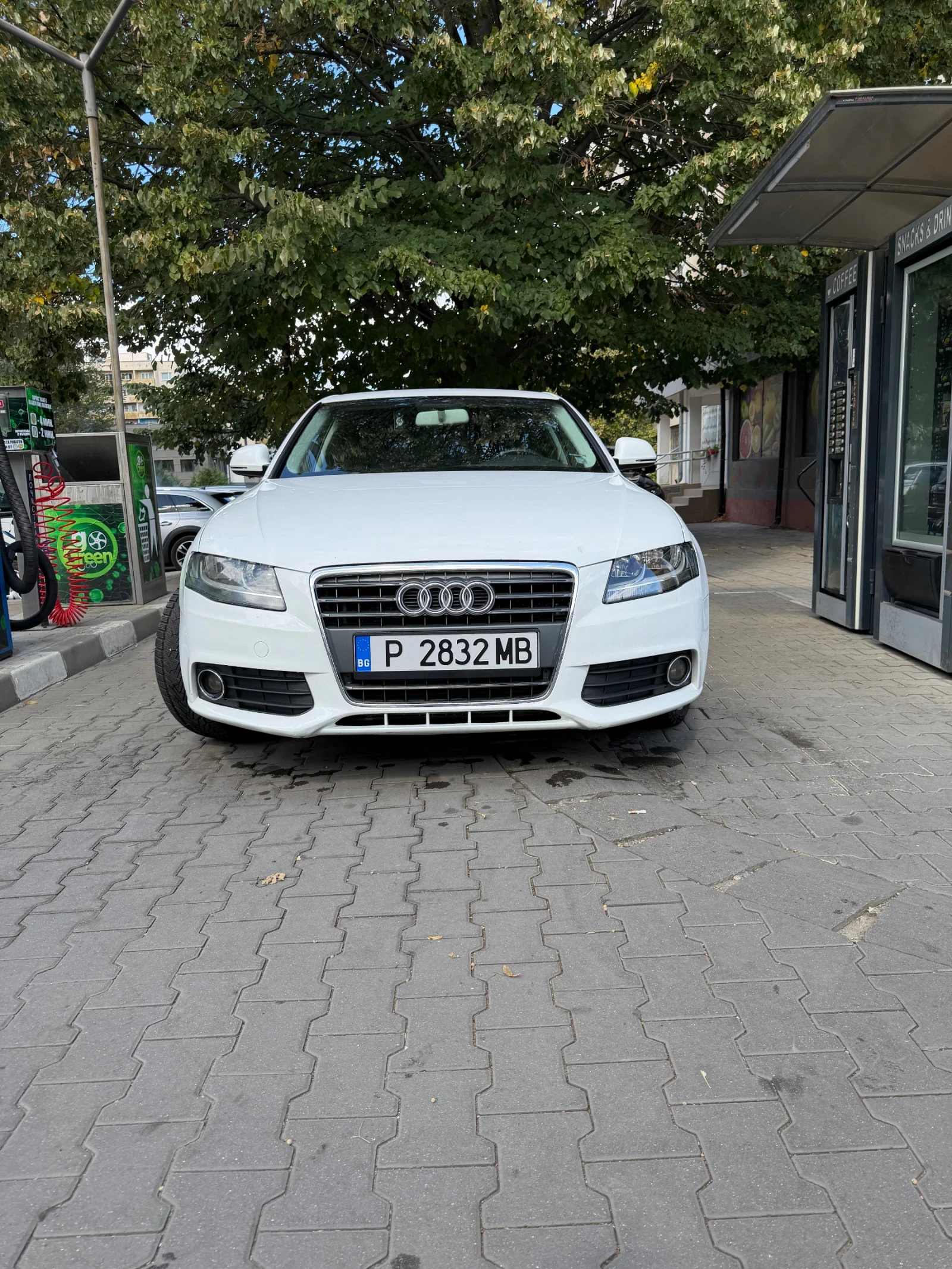 Audi A4 2.0 TDI, S-line, снимка 2 - Автомобили и джипове - 56205291