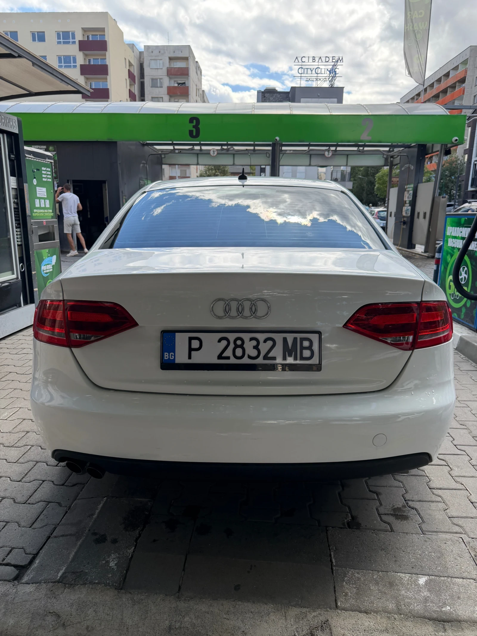 Audi A4 2.0 TDI, S-line, снимка 4 - Автомобили и джипове - 56205291