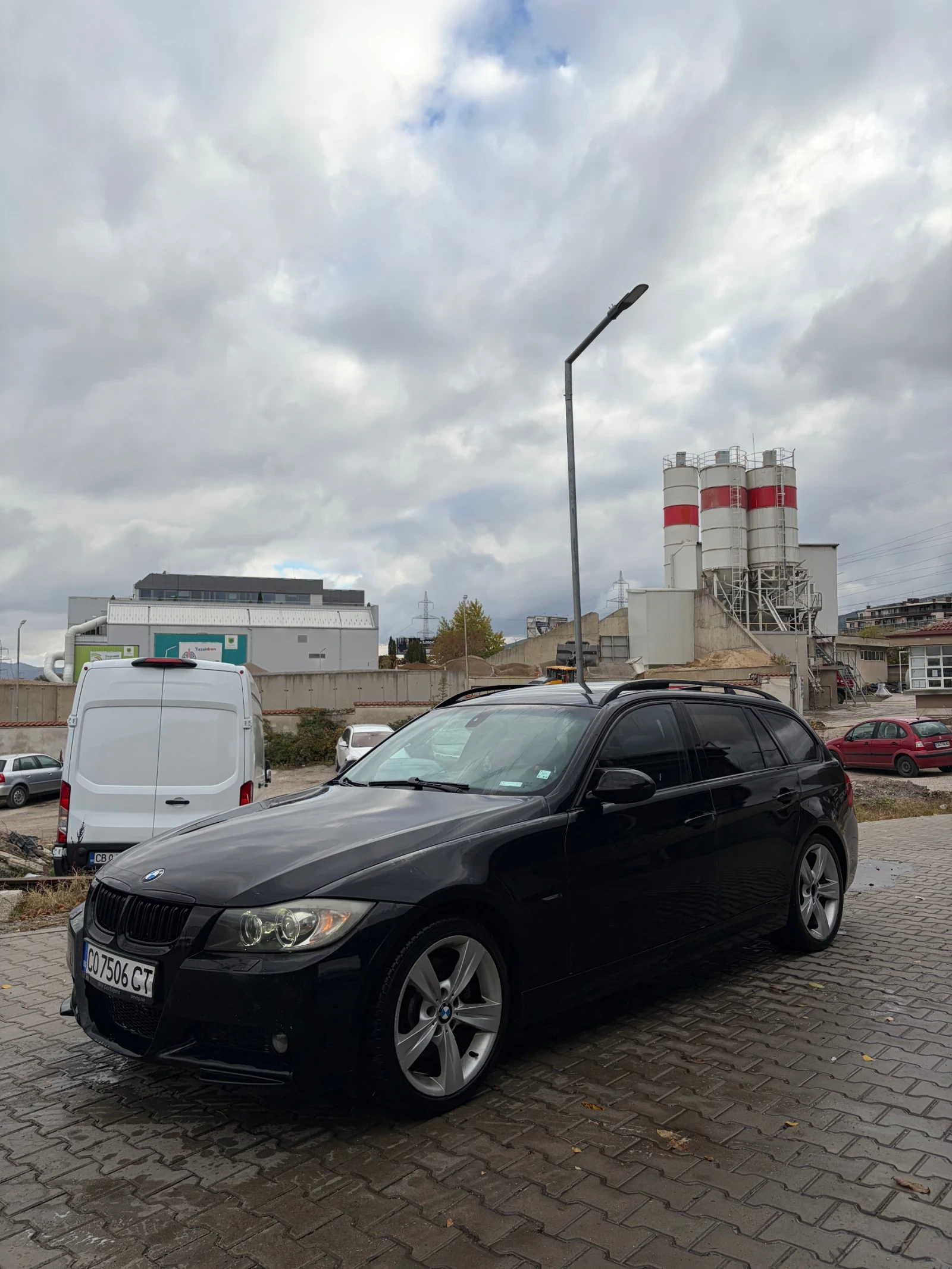 BMW 330, снимка 5 - Автомобили и джипове - 56696619
