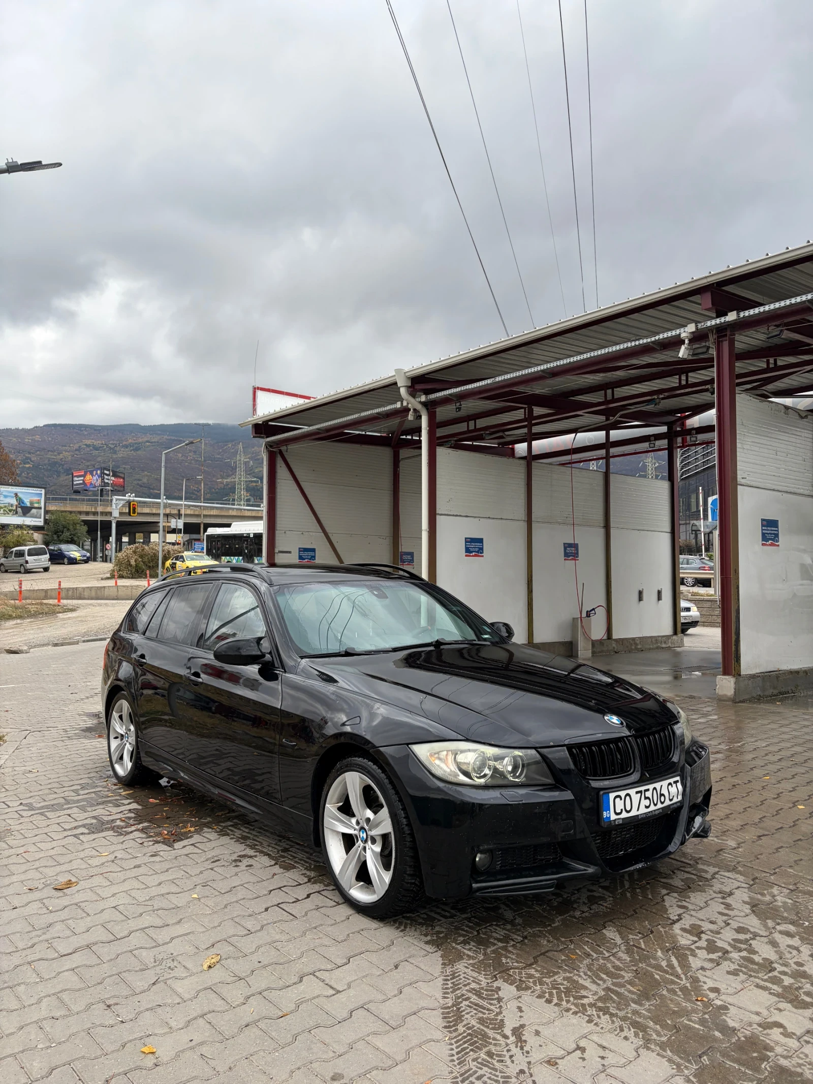 BMW 330, снимка 2 - Автомобили и джипове - 56696619