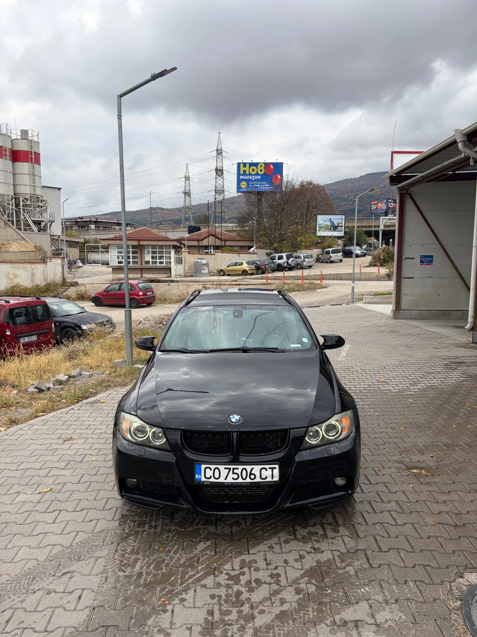 BMW 330, снимка 3 - Автомобили и джипове - 56696619