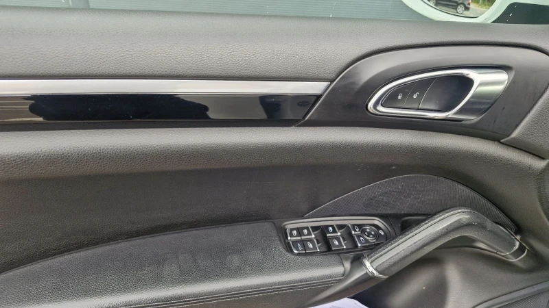 Porsche Cayenne EURO 6 b, снимка 7 - Автомобили и джипове - 51052681