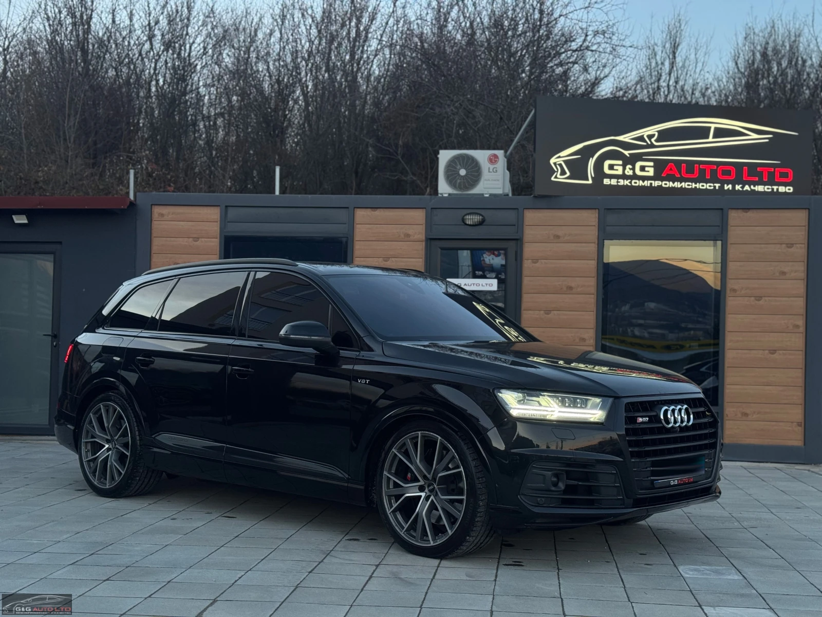 Audi SQ7 4.0 TDI/435HP/360/PANO/NAVI/BOSE/906а - изображение 4