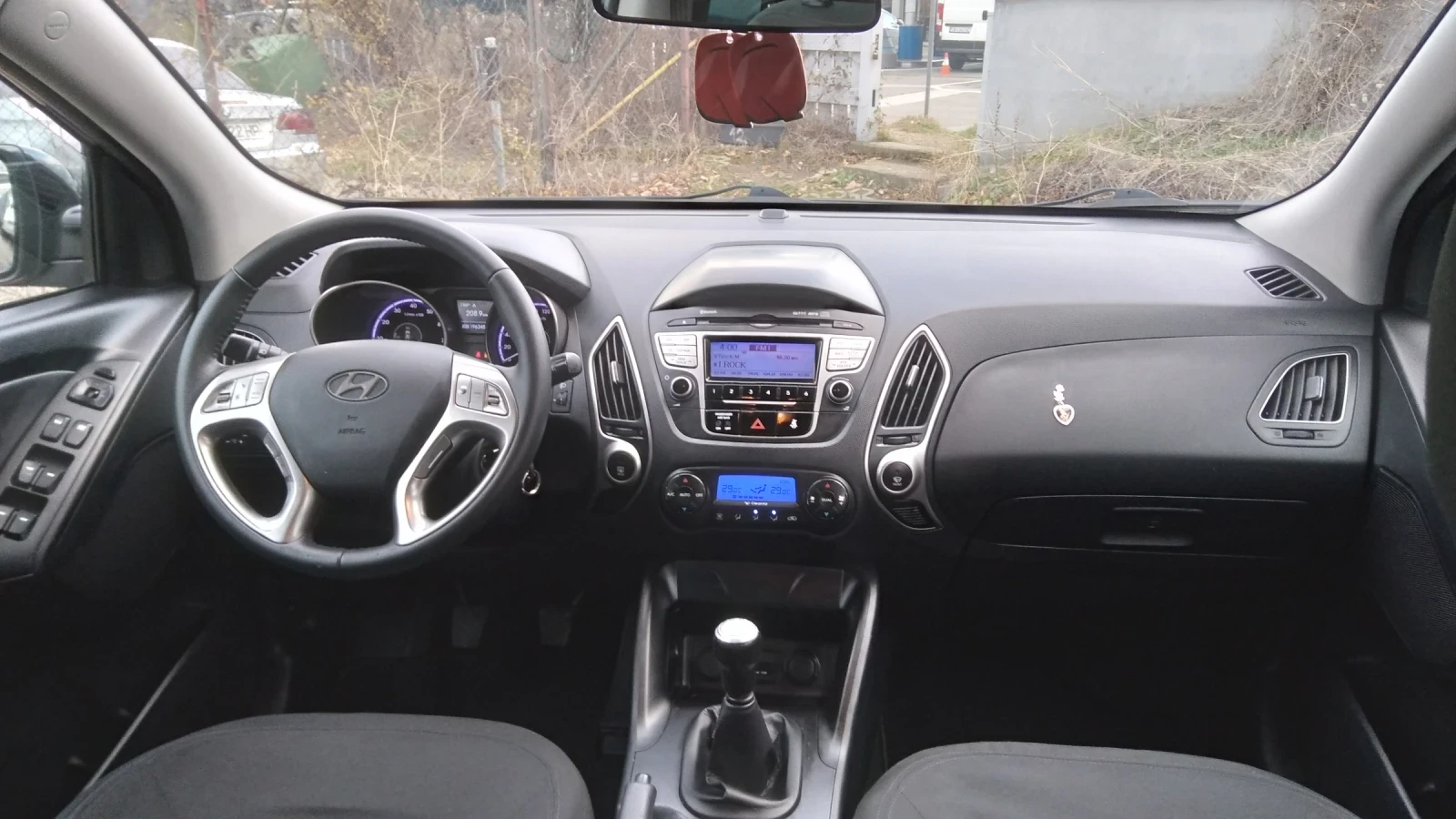 Hyundai IX35 2.0i 163кс. Бензин - изображение 8