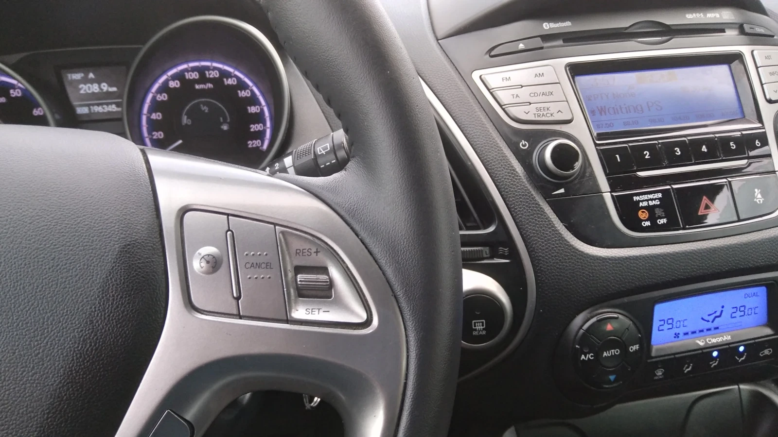 Hyundai IX35 2.0i 163кс. Бензин - изображение 9