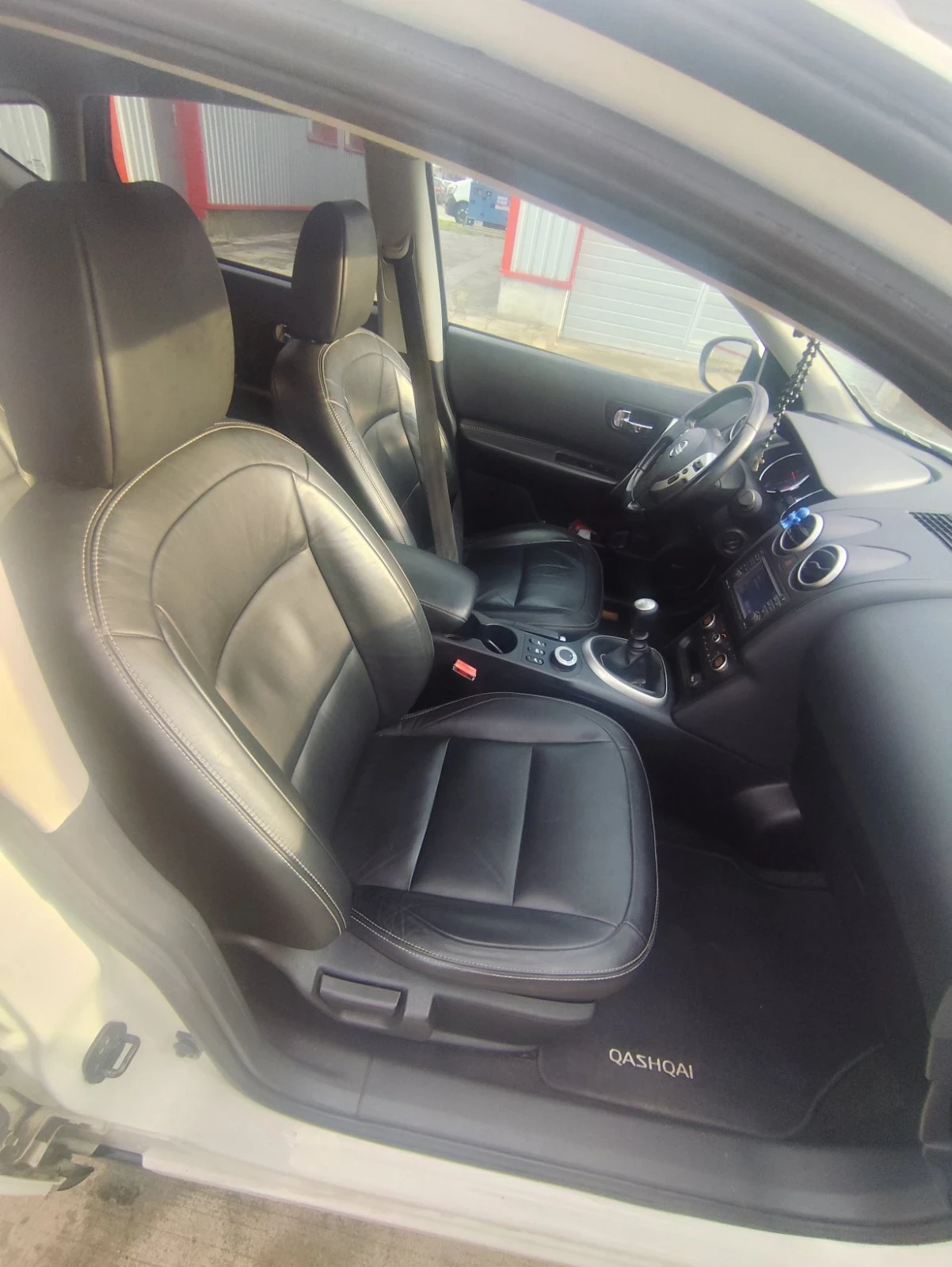 Nissan Qashqai Nissan Qashqai 4?4 Facelift + NAVI+ PANORAMA+ KOJA | Mobile.bg � ����������� 13
