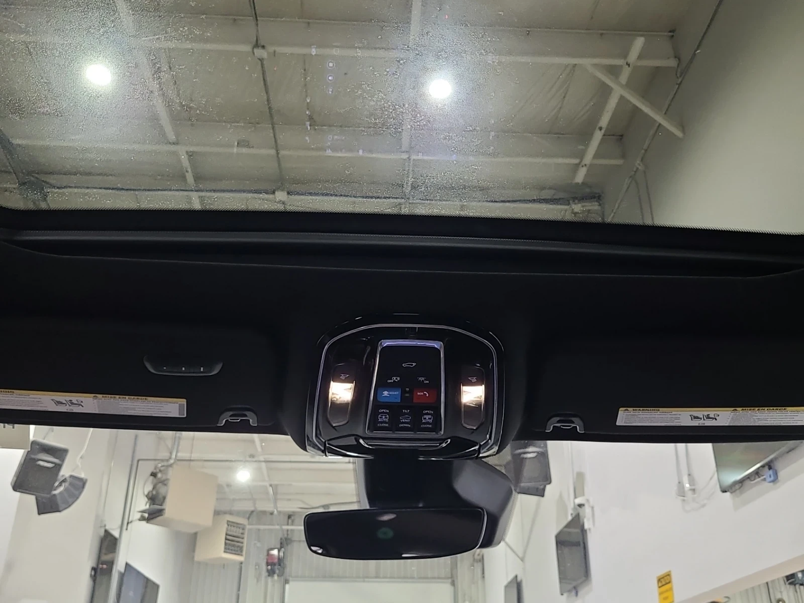 Jeep Grand Wagoneer 6.4 * HeadUp* 7 �����* ��� ��������* ����� �� ��� | Mobile.bg � ����������� 10