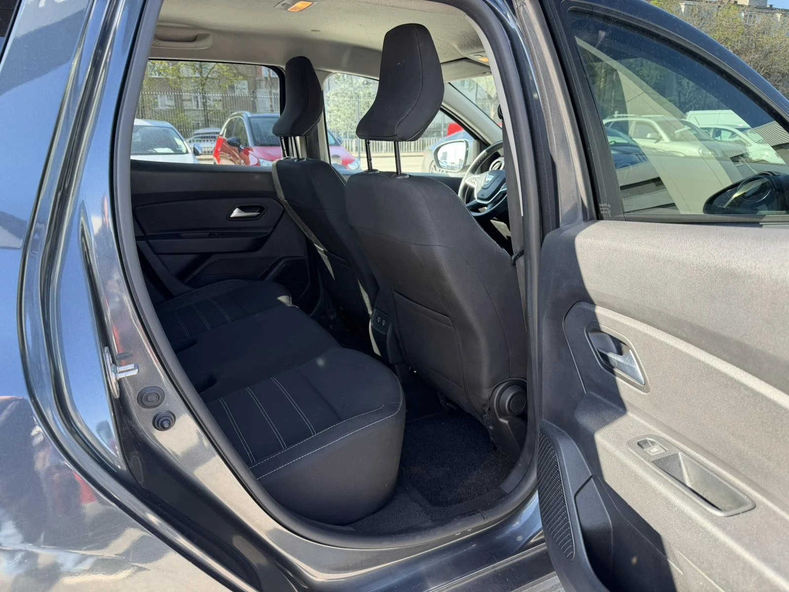 Dacia Duster 1.0 Tce/LPG/90k.c., снимка 12 - Автомобили и джипове - 54289227