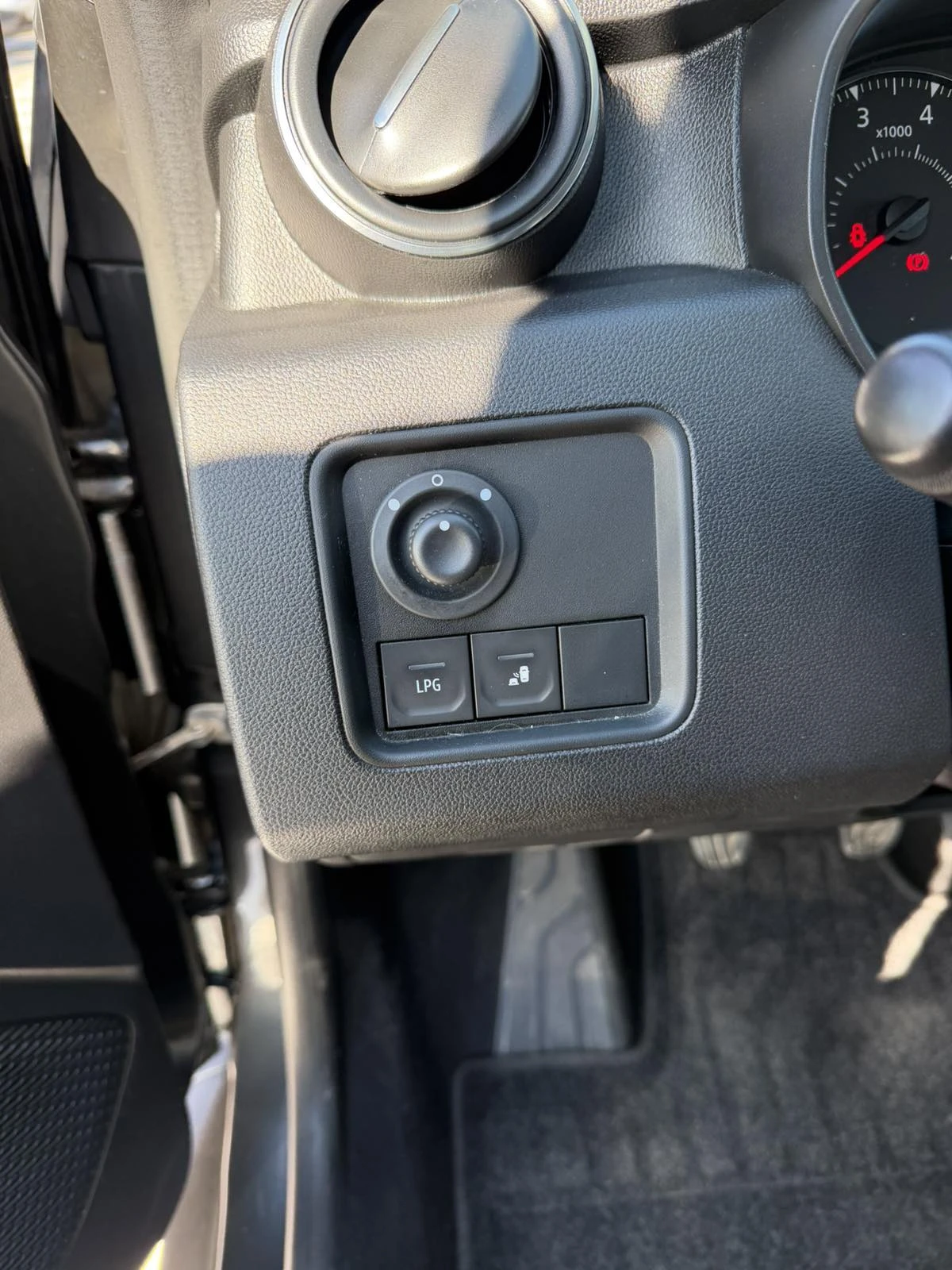 Dacia Duster 1.0 Tce/LPG/90k.c., снимка 16 - Автомобили и джипове - 54289227