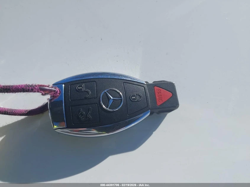 Mercedes-Benz GLA 250 2.0l 4Matic, снимка 11 - Автомобили и джипове - 54354277