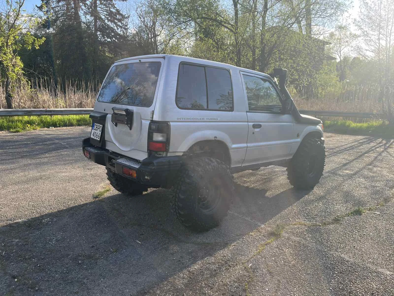 Mitsubishi Pajero, снимка 2 - Автомобили и джипове - 54430880