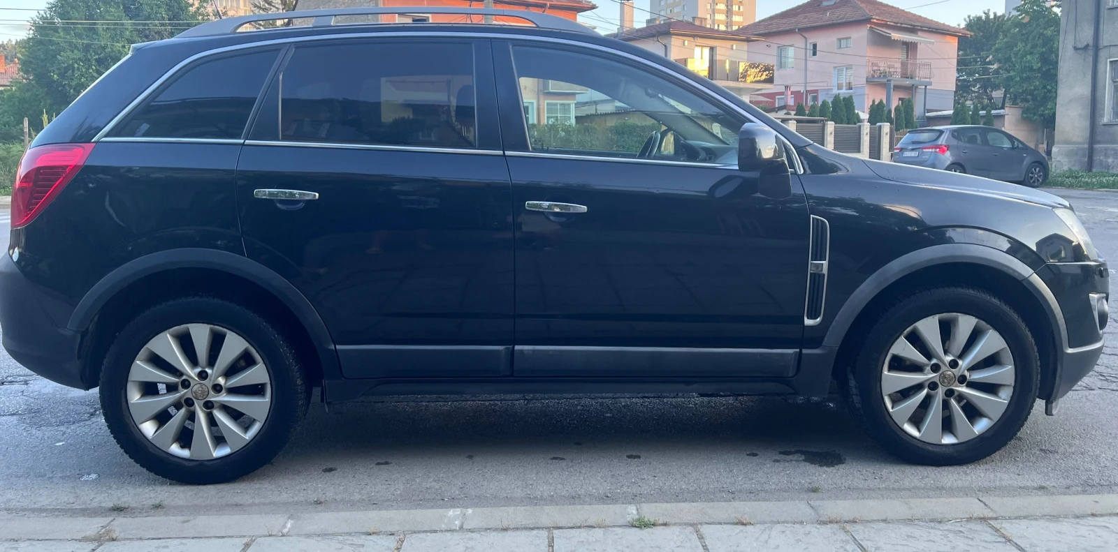 Opel Antara, снимка 2 - Автомобили и джипове - 54741636
