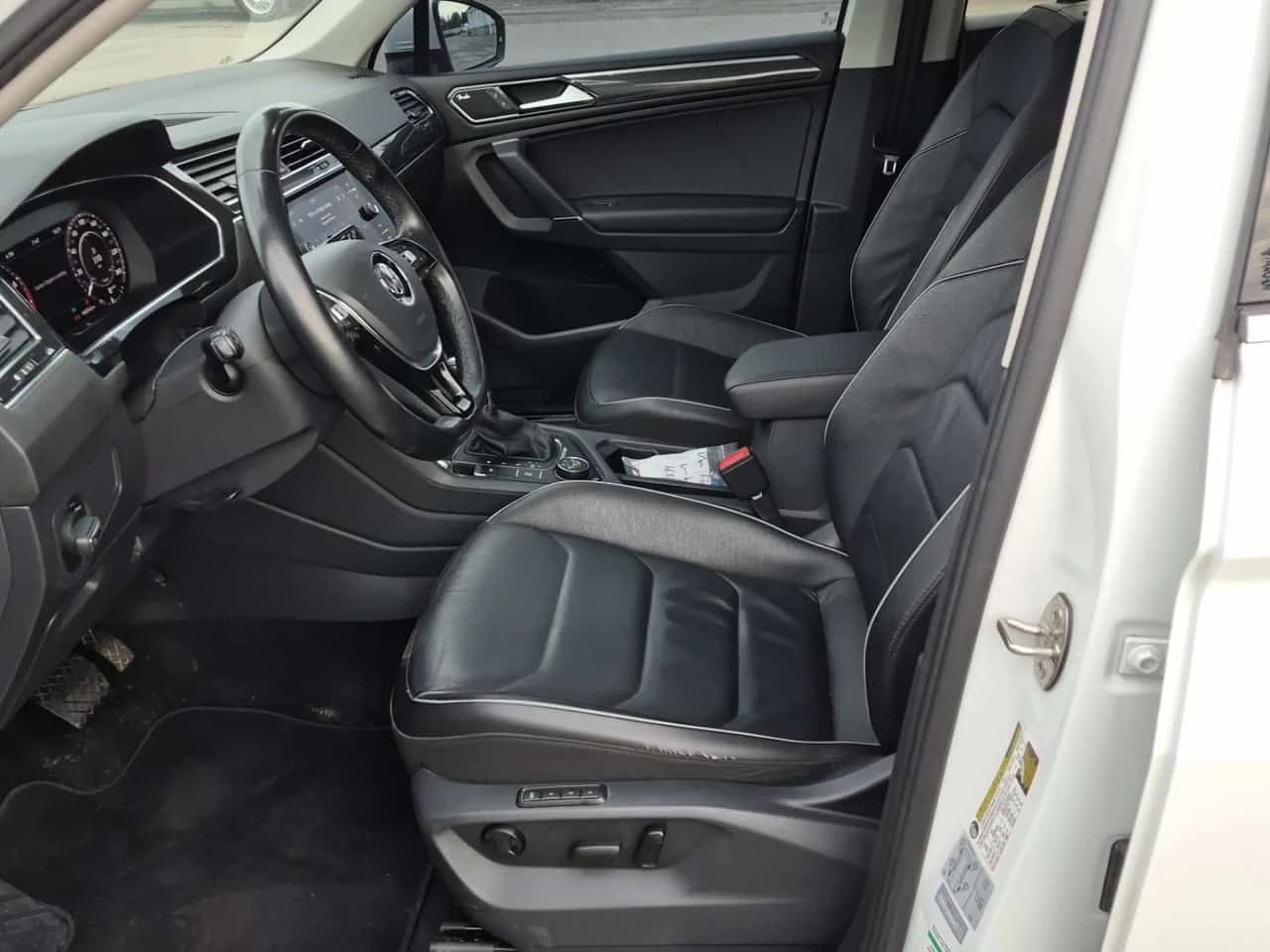 VW Tiguan * HIGHLINE* FULL DIGITAL * 2 КЛЮЧА * ПАНОРАМА * , снимка 7 - Автомобили и джипове - 55050171