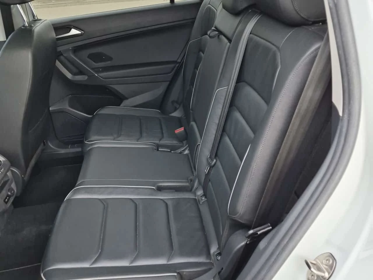 VW Tiguan * HIGHLINE* FULL DIGITAL * 2 КЛЮЧА * ПАНОРАМА * , снимка 12 - Автомобили и джипове - 55050171